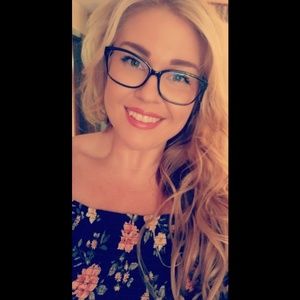 Meet your Posher, Erika